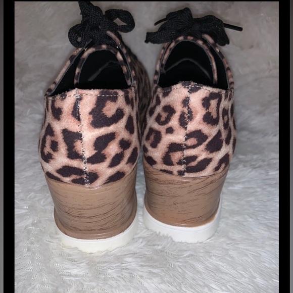 Qupid Women’s Animal Print Platform Sneakers Sz 6 (All Man Made Material) NWOB - Picture 8 of 10